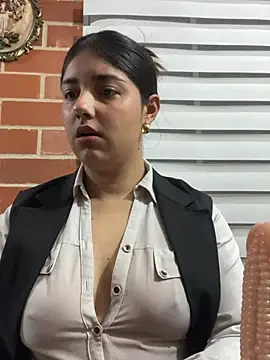 A-uroora online show from 19, 4, 2026