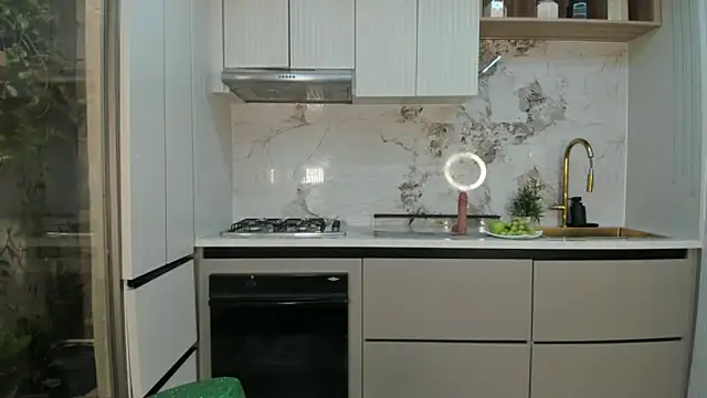 Zoe borgues online show from 17, 3, 2026