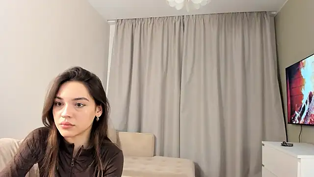 Snapshot of TreasaCrebs chatting on 2, 2, 2026 TreasaCrebs online show from 2, 2, 2026