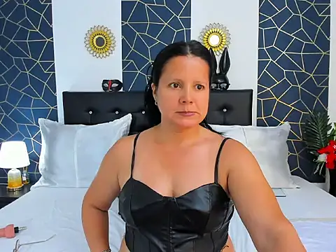 KikyNaughty online show from 16, 2, 2026