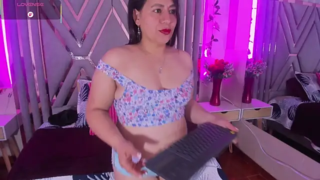 adri rivera online show from 28, 5, 2026