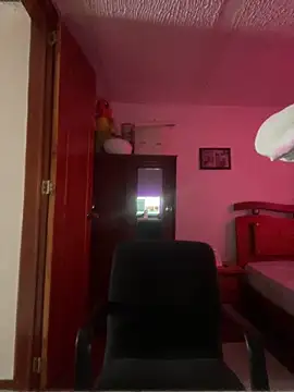 Snapshot of Vixroy7 chatting on 15, 2, 2026 Vixroy7 online show from 15, 2, 2026