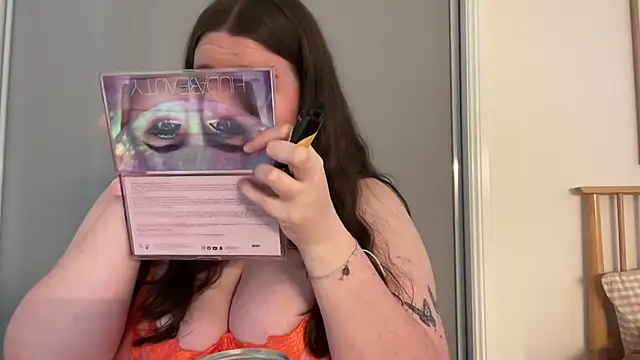 xopeachybaby online show from 25, 3, 2026