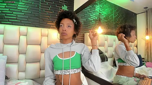 Afrodita Greenn online show from 19, 3, 2026