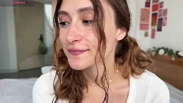 cutiemari online show from 19, 4, 2026