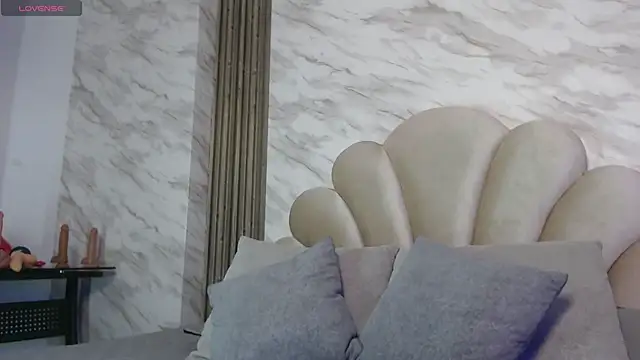 darkkjulietha online show from 13, 4, 2026