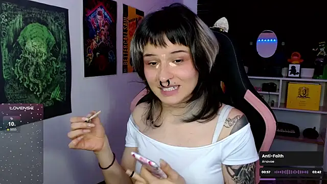 Snapshot of neena_nyx_ chatting on 12, 5, 2026 neena nyx online show from 12, 5, 2026