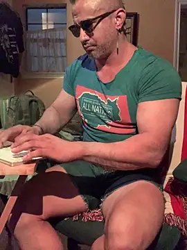 Snapshot of daddydonkey84 chatting on 3, 3, 2026 daddydonkey84 online show from 3, 3, 2026