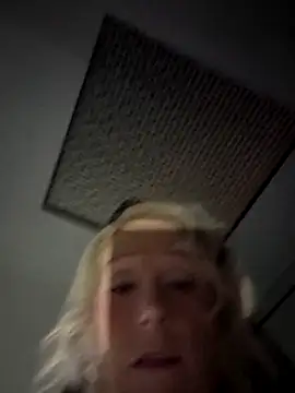 Snapshot of BeautifulFire23 chatting on 11, 5, 2026 BeautifulFire23 online show from 11, 5, 2026