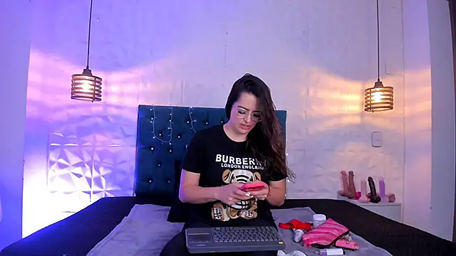 samantha foxyy online show from 7, 3, 2026