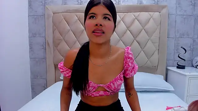 SidneyBrownn  online show from 19, 2, 2026