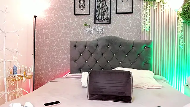 lana gill1 online show from 17, 3, 2026