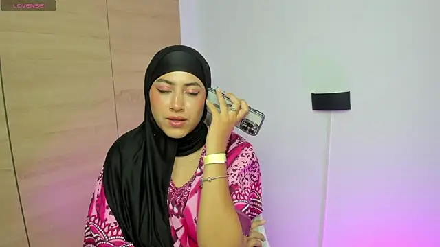 LAY LA  online show from 4, 3, 2026