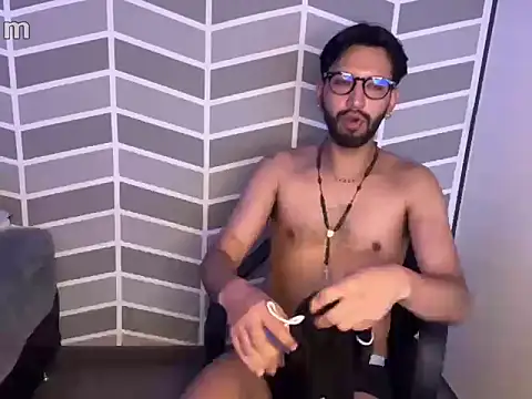 thomass1018 online show from 11, 2, 2026