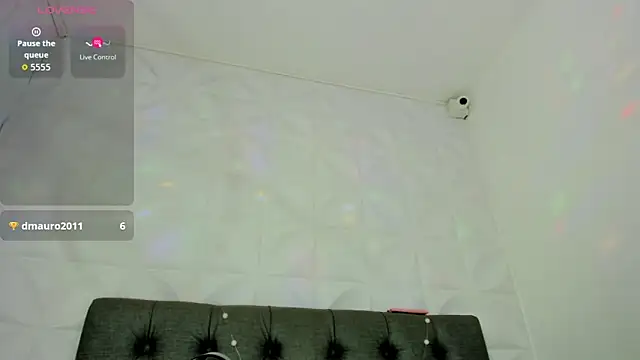 Snapshot of valeryn__rosse chatting on 19, 4, 2026 valeryn rosse online show from 19, 4, 2026