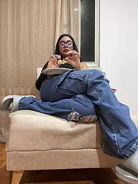 Violetta pinkk1 online show from 14, 2, 2026