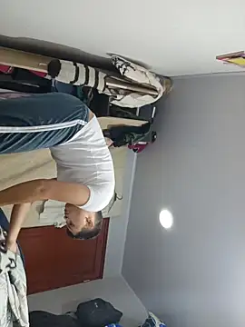 Snapshot of Andres_medi32 chatting on 10, 2, 2026 Andres medi32 online show from 10, 2, 2026