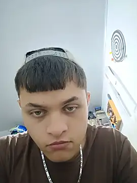 Snapshot of Andres_medi32 chatting on 12, 2, 2026 Andres medi32 online show from 12, 2, 2026