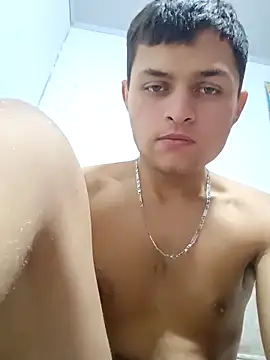 Snapshot of Andres_medi32 chatting on 14, 5, 2026 Andres medi32 online show from 14, 5, 2026