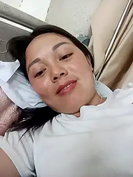 Snapshot of Rose-222 chatting on 27, 2, 2026 Rose-222 online show from 27, 2, 2026