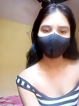 Snapshot of Mahira-- chatting on 17, 6, 2026 Mahira-- online show from 17, 6, 2026