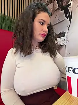 TattooGirlAlia online show from 4, 2, 2026