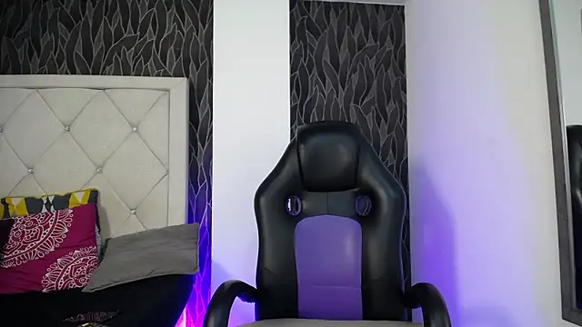 Snapshot of Dominik_Souza chatting on 4, 2, 2026 Dominik Souza online show from 4, 2, 2026