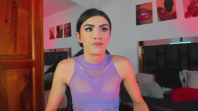 Snapshot of Isabella_Moon9 chatting on 13, 3, 2026 Isabella Moon9 online show from 13, 3, 2026