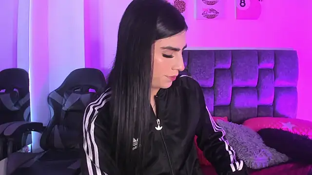 Snapshot of Isabella_Moon9 chatting on 15, 4, 2026 Isabella Moon9 online show from 15, 4, 2026