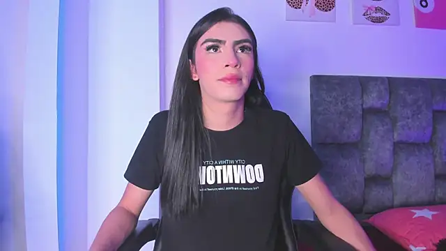Isabella Moon9 online show from 25, 5, 2026