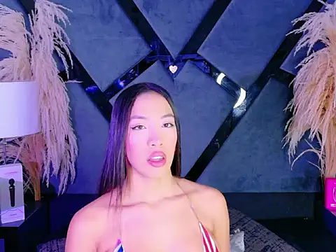 KylieWhitee online show from 16, 2, 2026