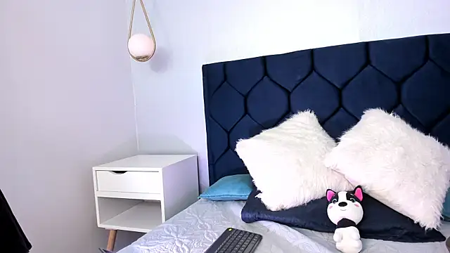 Snapshot of AlanaaHell chatting on 9, 2, 2026 AlanaaHell online show from 9, 2, 2026