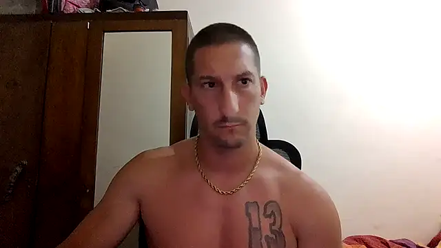 Snapshot of Daniiiel13 chatting on 7, 6, 2026 Daniiiel13 online show from 7, 6, 2026