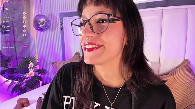 Snapshot of ViolettaColinss chatting on 25, 2, 2026 ViolettaColinss online show from 25, 2, 2026