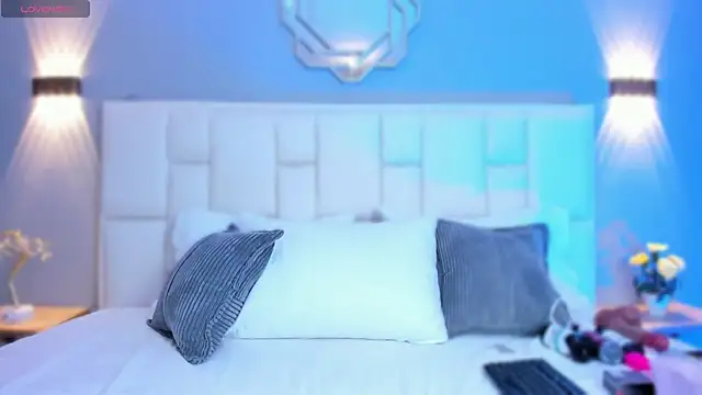 Snapshot of KataThonpson chatting on 3, 3, 2026 KataThonpson online show from 3, 3, 2026