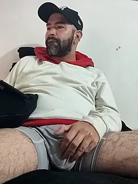 hairyandbigmann online show from 3, 2, 2026