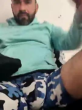 hairyandbigmann online show from 2, 4, 2026