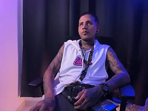 blackout9703 online show from 20, 4, 2026