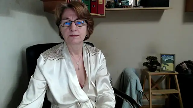 katemodel online show from 5, 4, 2026