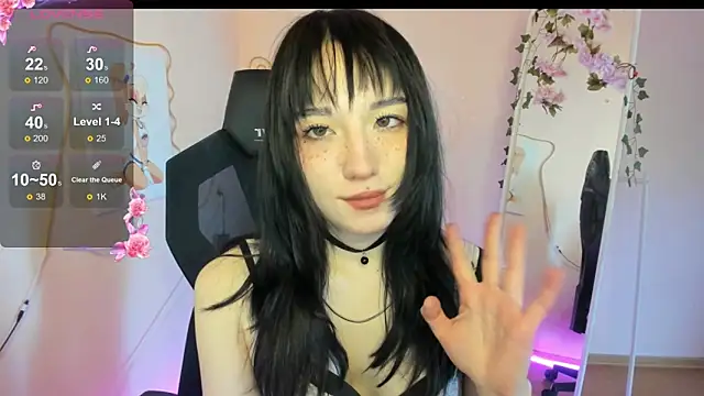 AliceeinWonderlanddd online show from 12, 4, 2026