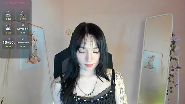 AliceeinWonderlanddd online show from 24, 5, 2026