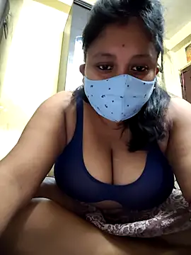 Snapshot of Curvy_Trisha chatting on 2, 5, 2026 Curvy Trisha online show from 2, 5, 2026