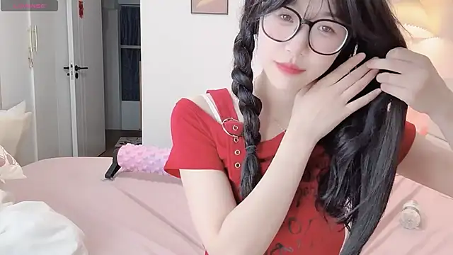 Snapshot of Luminous4173 chatting on 10, 5, 2026 Luminous4173 online show from 10, 5, 2026