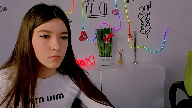 Snapshot of elis_sunny chatting on 13, 2, 2026 elis sunny online show from 13, 2, 2026