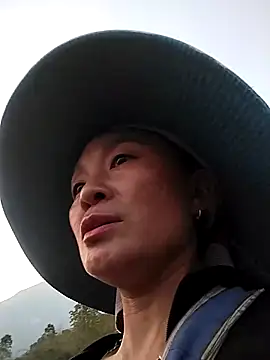 Neoone 1 online show from 5, 4, 2026