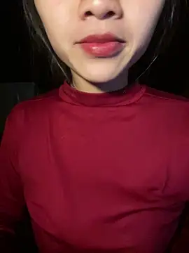 uyensexy online show from 4, 3, 2026