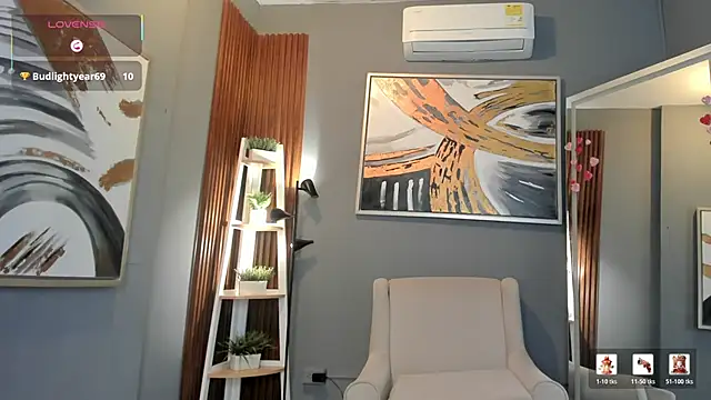 Snapshot of nina_swaan chatting on 19, 2, 2026 nina swaan online show from 19, 2, 2026