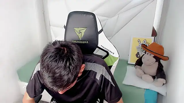 Liarr  online show from 13, 2, 2026