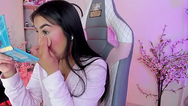 Snapshot of mavi_boo chatting on 25, 2, 2026 mavi boo online show from 25, 2, 2026