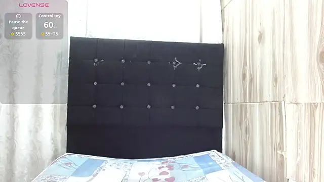 Camil4 milf 1 online show from 22, 2, 2026